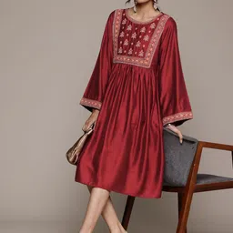 aarke Ritu Kumar Ethnic Motifs Embroidered A-Line Dress image 3