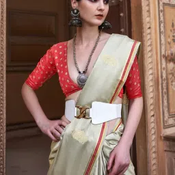 Elora Green Woven Saree With Unstitched Blouse image 3