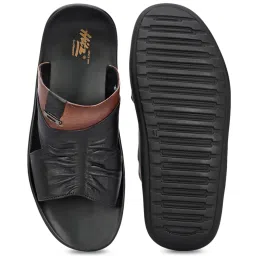 Hitz Men's Black Casual Sandals image 3