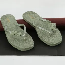 Ginger by Lifestyle Women's Green Flip Flops image 1