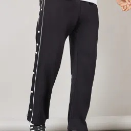 Styli Black Relaxed Fit Cotton Oversized Trackpants image 1