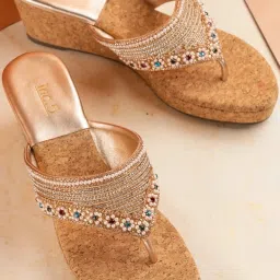 Inc.5 Women's Rose Gold Thong Wedges image 1
