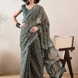Vaamsi Green Printed Saree With Unstitched Blouse image 1