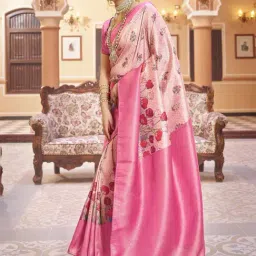 FABMORA Pink Silk Floral Print Saree With Unstitched Blouse image 3