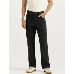 United Colors of Benetton Men Relaxed Fit Mid-Rise Light Fade Jeans-picture-22