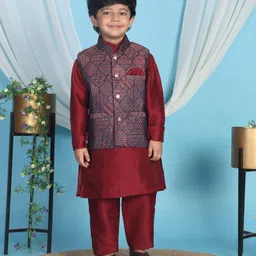 P-MARK Silk Woven Full Sleeves Solid Kurta Pant With Abstract Embroidered Jacket Set - Maroon-picture-11