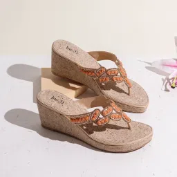 Inc.5 Women's Rose Gold Thong Wedges image 1