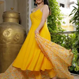 Indi Inside Yellow Kurta Pant Set With Dupatta image 3