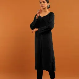 House Of Chikankari Black Cotton Regular Fit Embroidered Long Kurta image 3