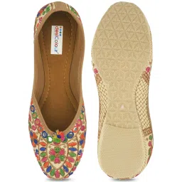 Desi Colour Women's Multicoloured Ethnic Juttis image 3