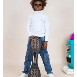 Kiddopanti Denim Solid Jeans With Cargo Pockets - Blue image 5