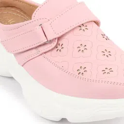 Fausto Women's Pink Mule Shoes image 5