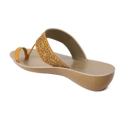 Aurelia Women's Mustard Toe Ring Wedges image 3