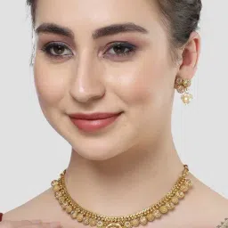 Karatcart Gold-Plated Floral Design White Kundan Necklace Set for Women-picture-14