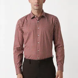 Van Heusen Red Cotton Slim Fit Checks Shirt image 1