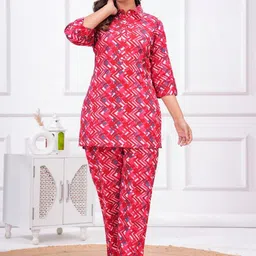 FASHION SWAG Women Printed Night suit image 3
