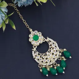 Women Click Gold-Plated Stone-Studded & Beaded Jewellery Set image 5