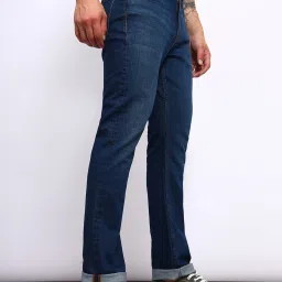 Lee Rodeo Blue Regular Fit Lightly Washed Jeans image 3