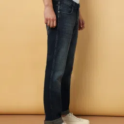 Wrangler Millard Dark Blue Regular Fit Lightly Washed Jeans image 3