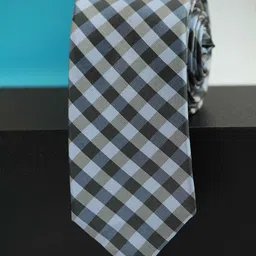 Tossido Men Checked Silk Broad Tie image 4