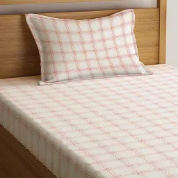 Klotthe Red Cotton Blend 300 TC Single Bedsheet With 1 Pillow Cover image 3