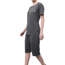 Vimal Jonney Grey T-Shirt With Capris image 3