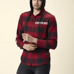 People by Pantaloons Red Cotton Slim Fit Checks Shirt image 3