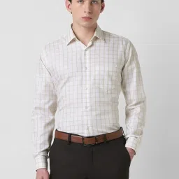 Van Heusen White Cotton Regular Fit Checks Shirt image 1
