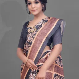 Saree Mall Grey Floral Print Saree With Unstitched Blouse image 3