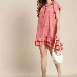 Qurvii Pink Printed High Low Dress image 4