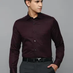 Louis Philippe Gods & Kings Maroon Cotton Regular Fit Printed Shirt image 1