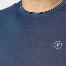 Van Heusen Flex Men Solid Round Neck Slim Fit T-shirt image 4