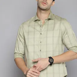 Levis Pure Cotton Slim Fit Tartan Checked Casual Shirt-image-14