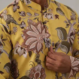 Jompers Men Floral Printed Kurta with Pyjamas image 5