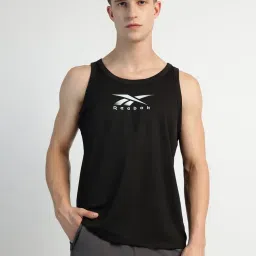 Reebok Black Regular Fit Print Vest image 1