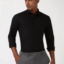 Peter England Black Cotton Slim Fit Printed Shirt image 1