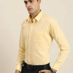 Hancock Yellow Polycotton Slim Fit Solid Long Sleeves Shirt-image-5