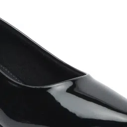 Flat N Heels Women's Black Casual Pumps image 4