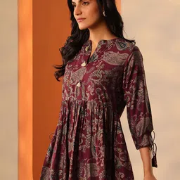 Libas Women Printed Mandarin Collar Tunic image 5