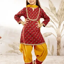 Vastramay Girls Red Cotton Regular Fit Floral Print Suit Set image 1