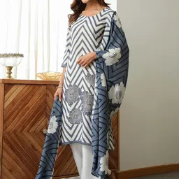 Aaghnya Women White & Blue Floral Printed Viscose Rayon Kurta With Trouser & Dupatta image 5