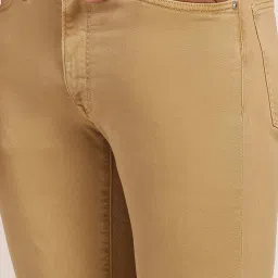 GANT Khaki Slim Fit Lightly Washed Jeans image 4