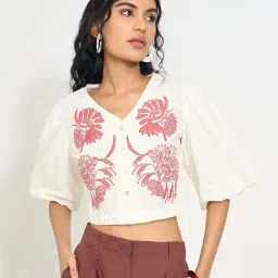 Akkriti By Pantaloons White Regular Fit Embroidered Top-picture-32