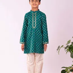 VASTRAMAY Boys Green & Cream Printed Full Sleeves Kurta Sets image 1