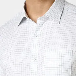 Van Heusen White Cotton Regular Fit Checks Shirt image 4