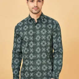 Byford By Pantaloons Dark Green Slim Fit Printed Shirt image 1