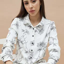 Code By Lifestyle Off White Regular Fit Floral Print Shirt image 1