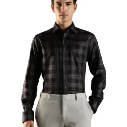 Tommy Hilfiger Black Cotton Regular Fit Checks Shirt-picture-11