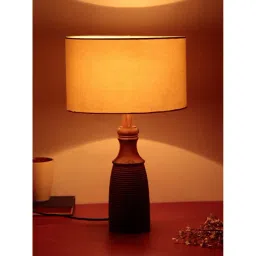Unravel India Brown Cylindrical Ribbed Sheesham Wood Table Lamp With Shade image 2