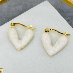 polluxcraft PolluxCraftGold-Plated Korean Heart Shaped Hoop Earrings image 2